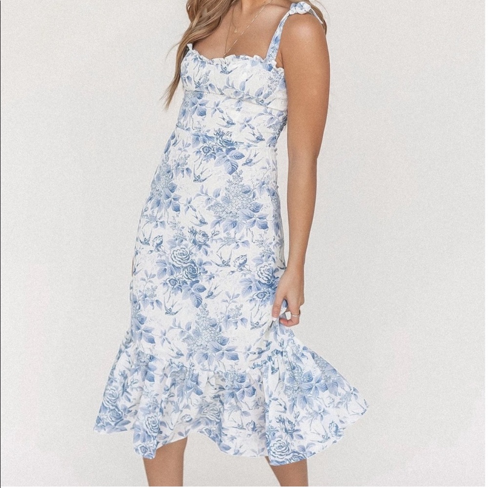 NWT floral tie strap dress